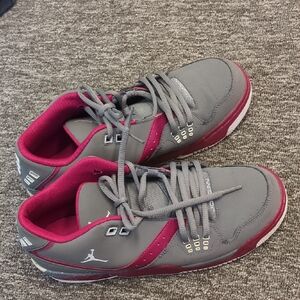Jordan Flight 23 Fushia & Gray Youth Boys Streatwear Shoes Size 7‎